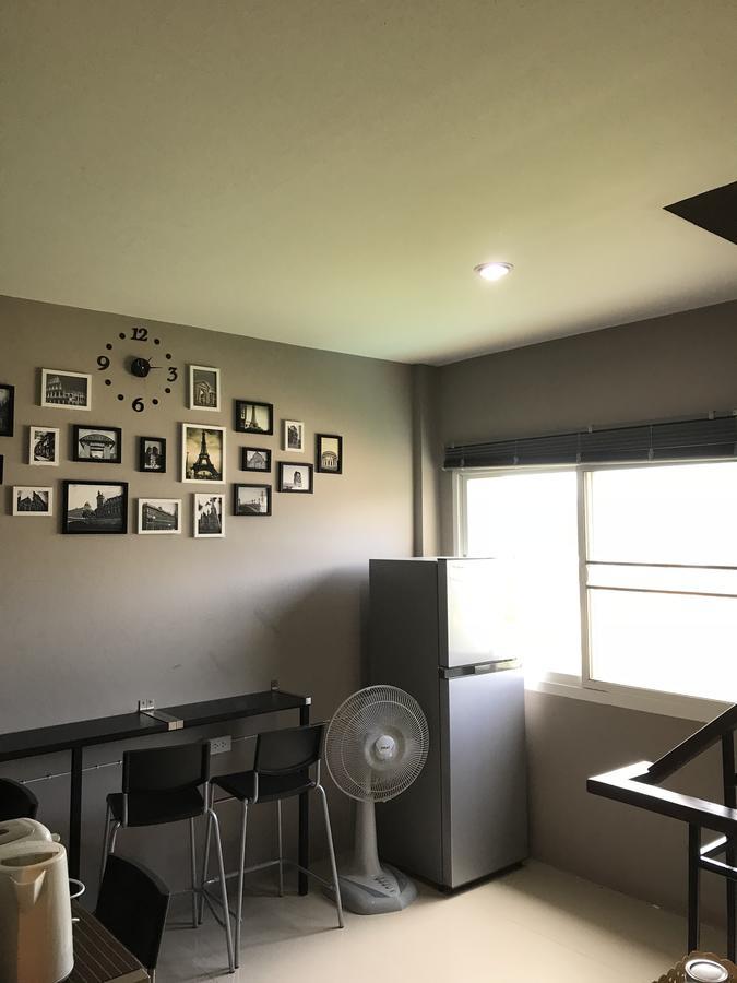 Hubb Hostel Phuket Airport Nai Yang Bagian luar foto