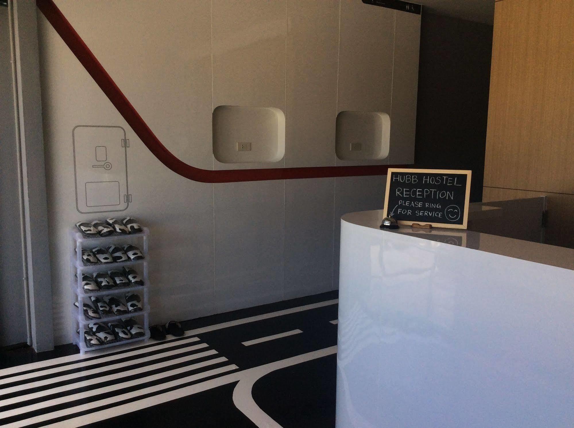 Hubb Hostel Phuket Airport Nai Yang Bagian luar foto
