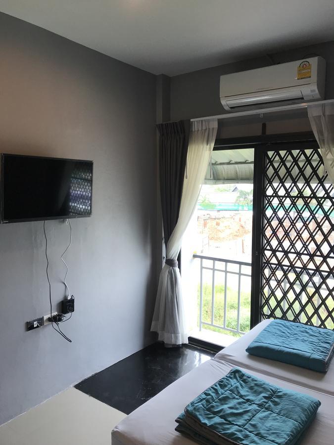 Hubb Hostel Phuket Airport Nai Yang Bagian luar foto