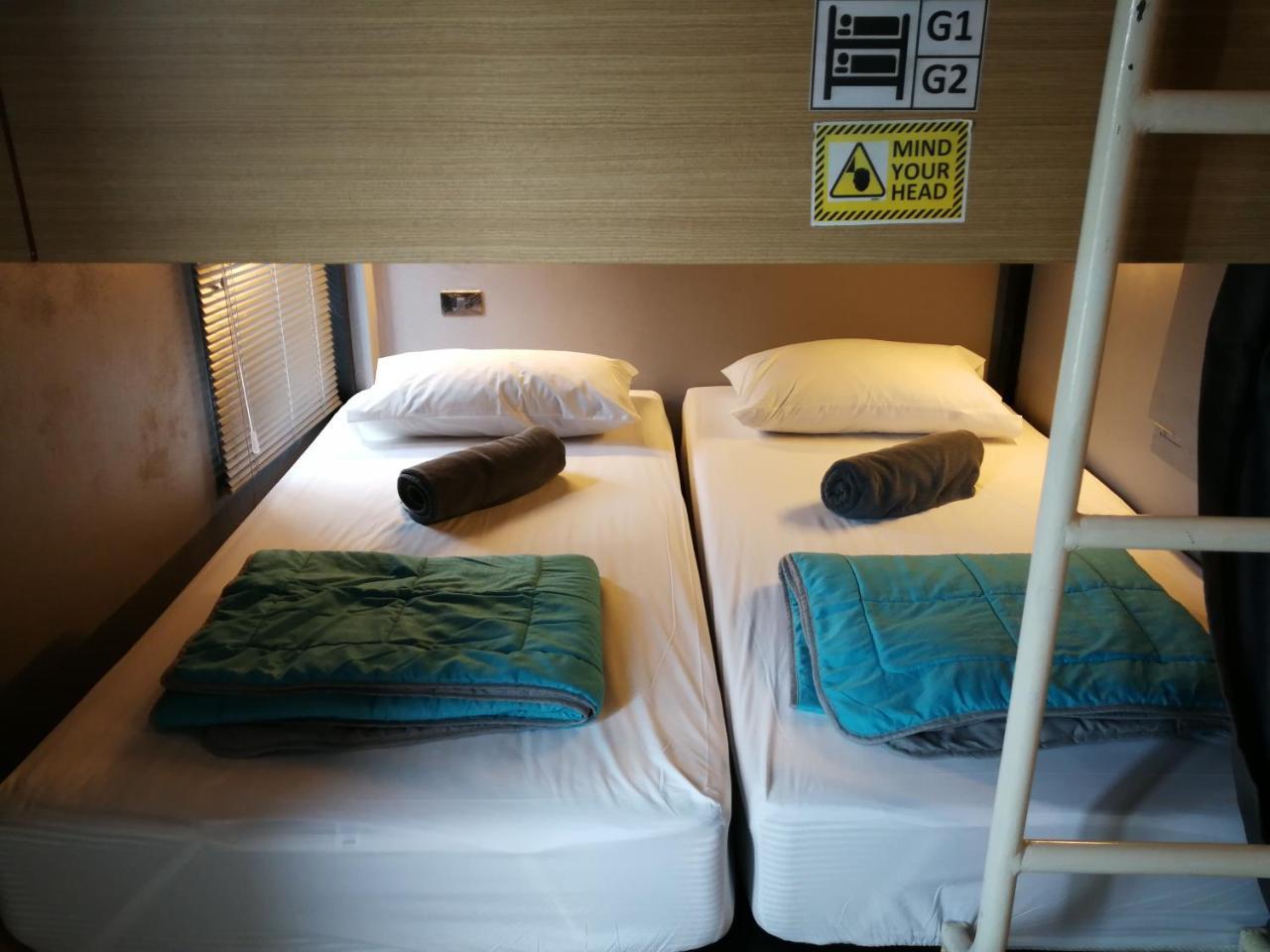 Hubb Hostel Phuket Airport Nai Yang Bagian luar foto